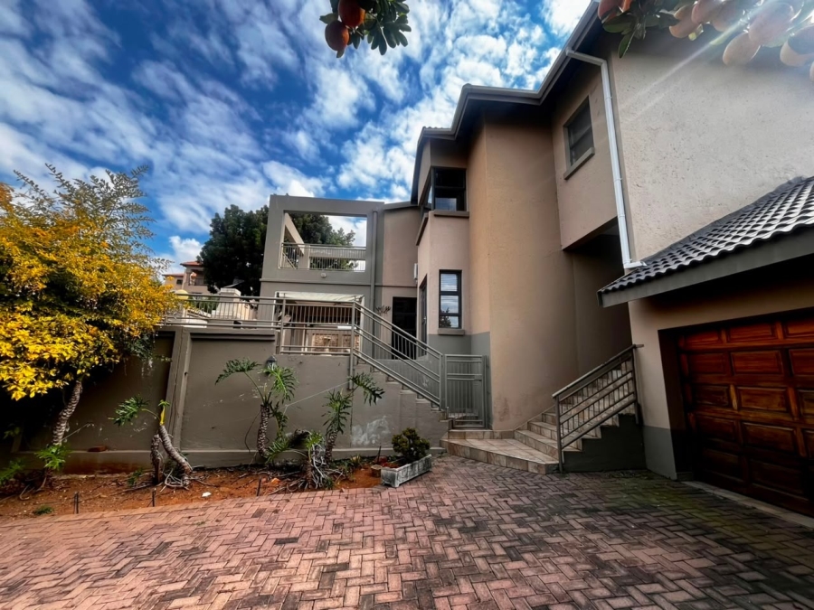 To Let 3 Bedroom Property for Rent in Cashan North West